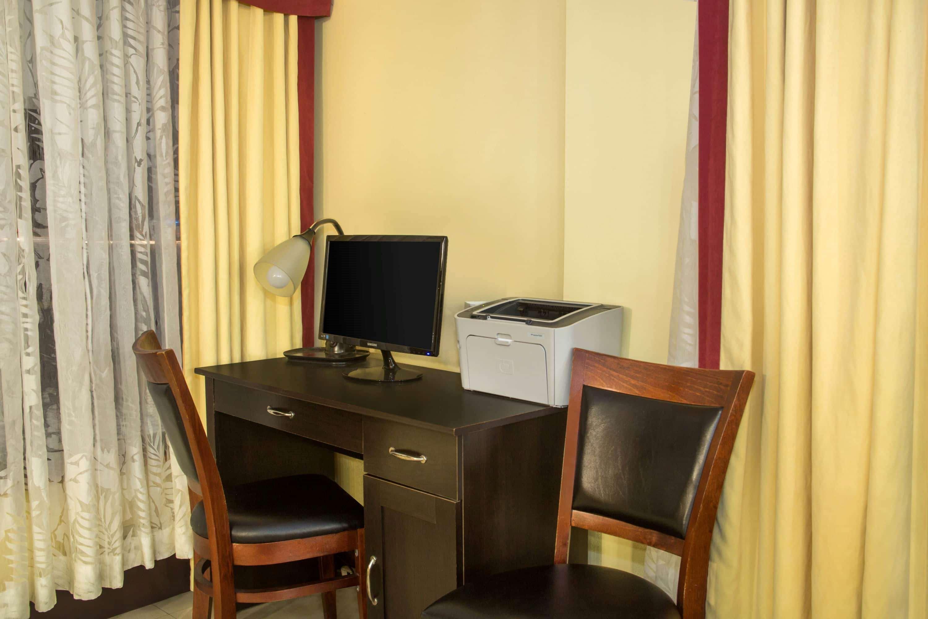 Days Inn By Wyndham Florida City Luaran gambar