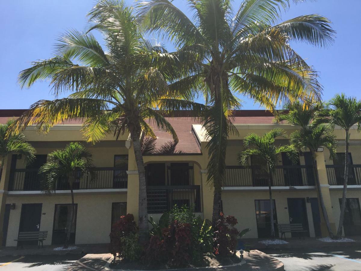 Days Inn By Wyndham Florida City Luaran gambar